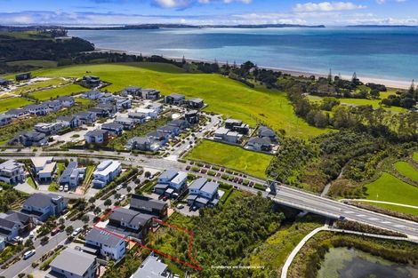 Photo of property in 8 Remuremu Street, Long Bay, Auckland, 0630