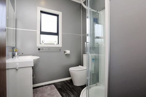 Photo of property in 21 Renfrew Street, Waikiwi, Invercargill, 9810