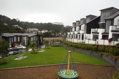 Photo of property in 2/10 Silver Moon Road, Albany Heights, Auckland, 0632