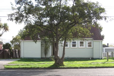 Photo of property in 8 Newcombe Street, Naenae, Lower Hutt, 5011