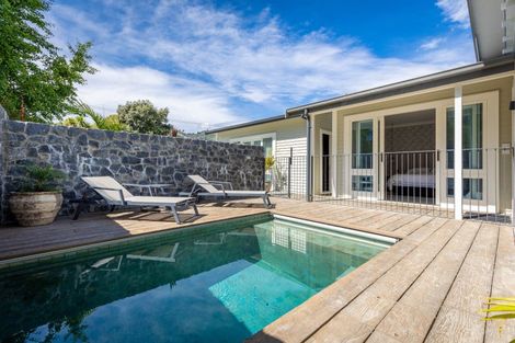 Photo of property in 96 Tasman Street, Nelson, 7010