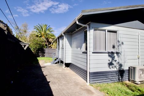 Photo of property in 1/64 Borich Road, Sunnyvale, Auckland, 0612