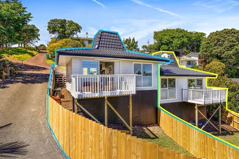 Photo of property in 147 Browns Bay Road, Browns Bay, Auckland, 0630
