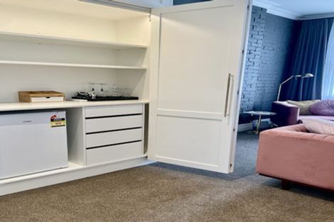 Photo of property in 202 Tinakori Road, Thorndon, Wellington, 6011