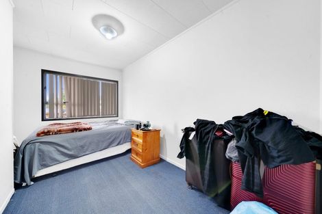 Photo of property in 42 Beaufort Place, Papatoetoe, Auckland, 2025