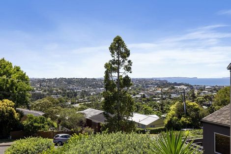 Photo of property in 1/80 Knights Road, Rothesay Bay, Auckland, 0630