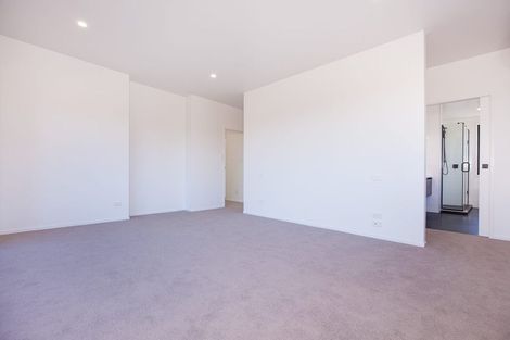 Photo of property in 41 Veale Road, Frankleigh Park, New Plymouth, 4371