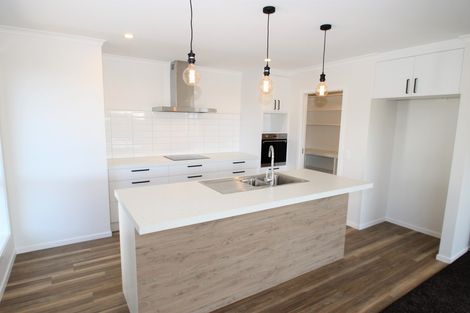 Photo of property in 33 Silver Springs Boulevard, Mosgiel, 9024