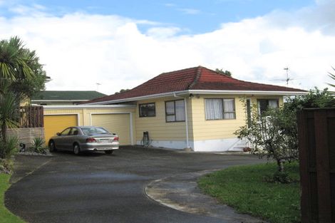 Photo of property in 1/5 Cairngorm Place, Highland Park, Auckland, 2010