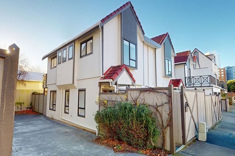 Photo of property in 12 George Street, Thorndon, Wellington, 6011