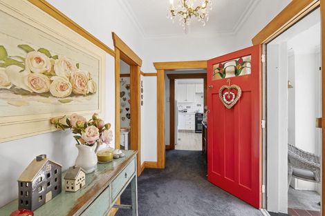 Photo of property in 116 Carrington Street, Lower Vogeltown, New Plymouth, 4310