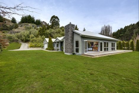 Photo of property in 254 Blackbarn Road, Havelock North, 4294