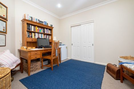 Photo of property in 14 Meissner Road, Havelock North, 4130