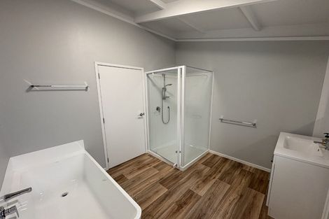 Photo of property in 106c Wyndham Road, Pinehaven, Upper Hutt, 5019