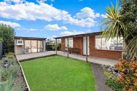 Photo of property in 4/83 Birkdale Road, Birkdale, Auckland, 0626