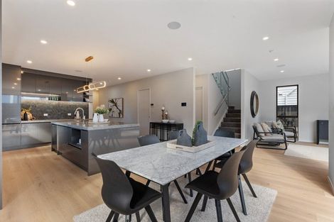 Photo of property in 7 Picnic Point Road, Hobsonville, Auckland, 0616