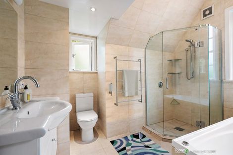 Photo of property in 1 Homewood Avenue, Karori, Wellington, 6012