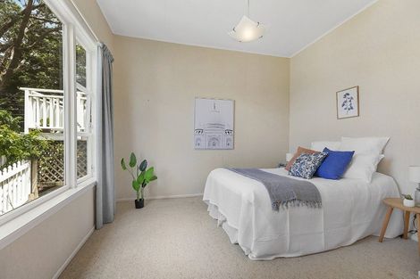 Photo of property in 33 Patanga Crescent, Thorndon, Wellington, 6011