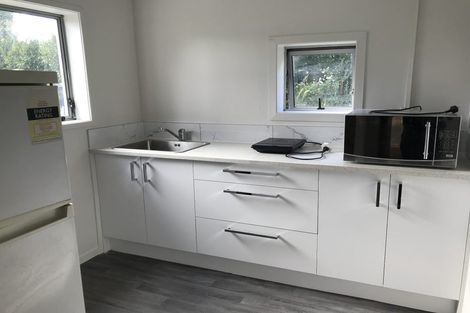 Photo of property in 1/44 Roberts Road, Glenfield, Auckland, 0629