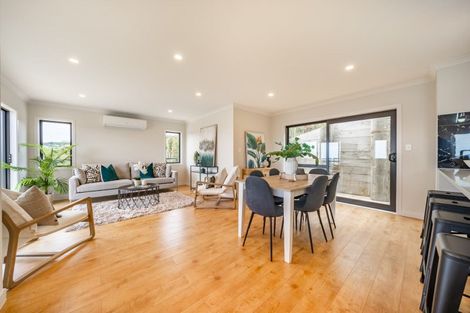 Photo of property in 14 Poto Road, Normandale, Lower Hutt, 5010