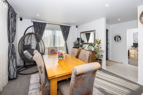 Photo of property in 40 Ladeira Place, Fitzroy, Hamilton, 3206