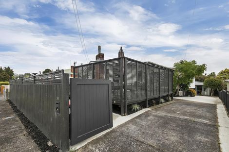 Photo of property in 38 Maui Pomare Street, Blockhouse Bay, Auckland, 0600