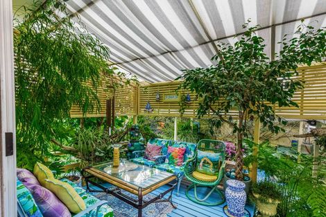 Photo of property in 1/3a Kirrie Avenue, Te Atatu South, Auckland, 0610