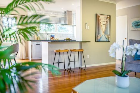 Photo of property in 44 Fitzwater Place, Henderson, Auckland, 0612