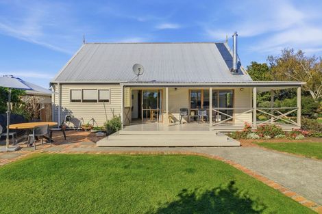 Photo of property in 1 Hackett Street, Whanganui East, Whanganui, 4500