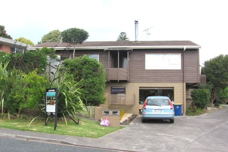 Photo of property in 1/4 Glenwood Avenue, Birkenhead, Auckland, 0626
