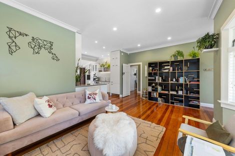 Photo of property in 52 Victor Street, Avondale, Auckland, 1026