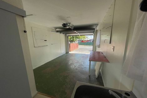 Photo of property in 2/8 Parera Place, Papatoetoe, Auckland, 2025