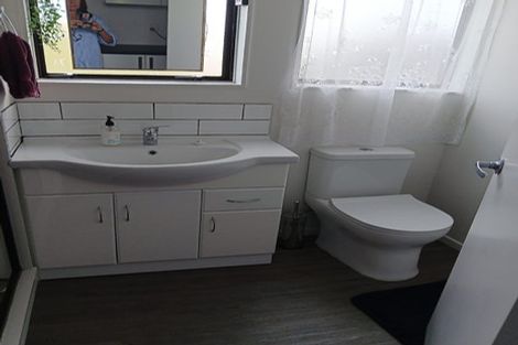 Photo of property in 16 Hunter Street, Westport, 7825