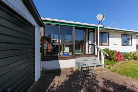 Photo of property in 22b York Crescent, Westown, New Plymouth, 4310