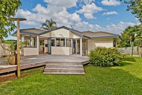 Photo of property in 54 Bushlands Park Drive, Albany, Auckland, 0632