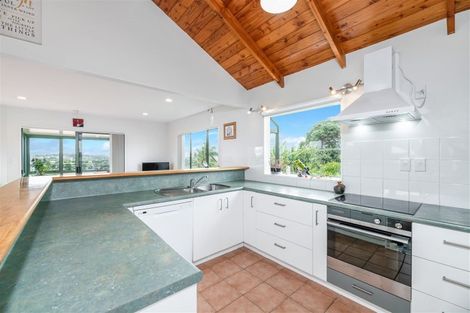 Photo of property in 1/204 Sturges Road, Henderson, Auckland, 0612