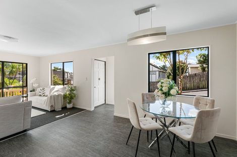 Photo of property in 3/24 Eastglen Road, Glen Eden, Auckland, 0602