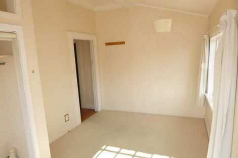 Photo of property in 4a Rewiti Avenue, Takapuna, Auckland, 0622