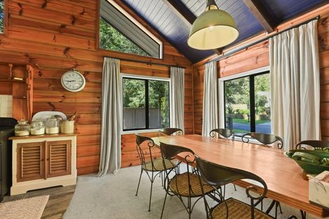 Photo of property in 16 Tombleson Road, Lake Rotoma, Rotorua, 3074