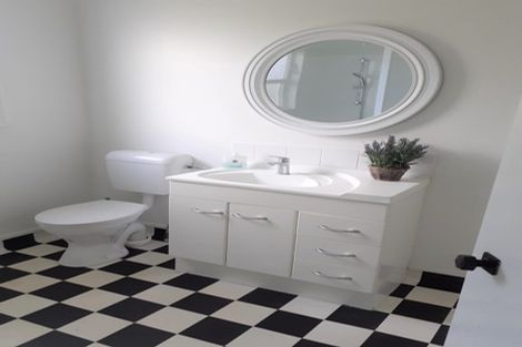 Photo of property in 14 Clinton Street, Fitzroy, New Plymouth, 4312