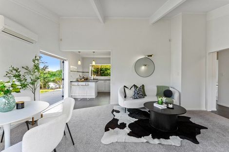 Photo of property in 55a Pigeon Mountain Road, Half Moon Bay, Auckland, 2012