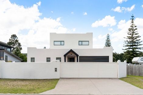 Photo of property in 108a Beverley Terrace, Whangamata, 3620