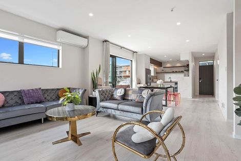 Photo of property in 62 Wallace Road, Hobsonville, Auckland, 0616