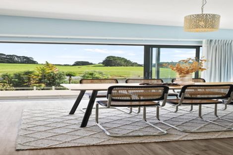 Photo of property in 28 Robertson Street, Raglan, 3225