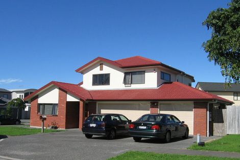 Photo of property in 11 Tollana Road, Te Atatu Peninsula, Auckland, 0610