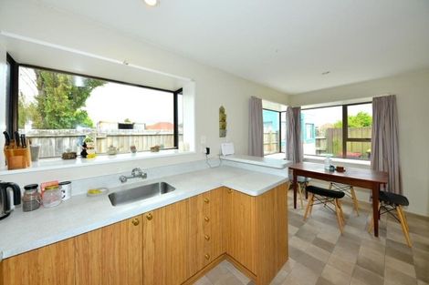 Photo of property in 370b Pages Road, Aranui, Christchurch, 8061