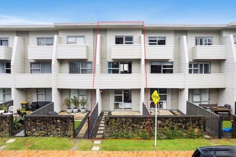Photo of property in 34/3 Riverside Road, Orewa, 0931