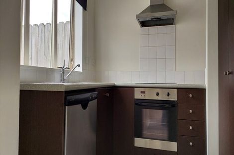 Photo of property in 10 Rosandich Drive, Sunnyvale, Auckland, 0612