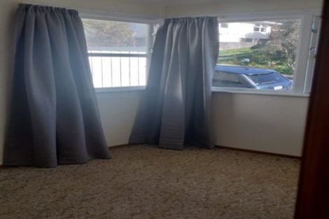 Photo of property in 79 Beazley Avenue, Paparangi, Wellington, 6037