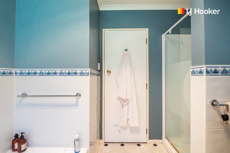 Photo of property in 60 Marion Street, Macandrew Bay, Dunedin, 9014